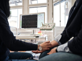 Elektroneurografie in der neurologischen Praxis Dr. med. Michael Katzev 